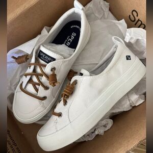 NWOT Sperry Women’s Pier Wave LTT Lace Up Sneakers